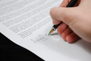 Bezpieczny wynajem mieszkania – jak właściciel może zweryfikować najemcę?