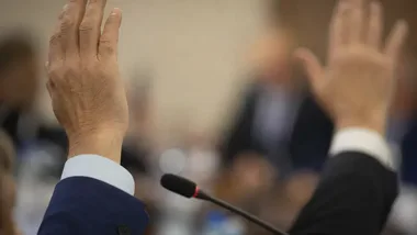 Licealiści z Pasłęka zajrzeli za kulisy Sejmu. Spotkali wicemarszałek