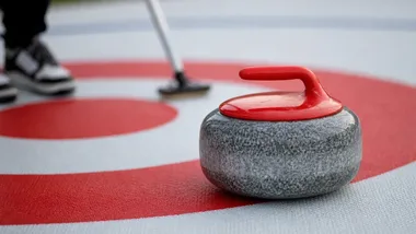 Elbląg rusza na sportowy weekend - lód, basen i rolki czekają
