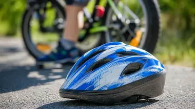 Kask i własny przekaz. Dwie szkoły wygrały konkurs w powiecie elbląskim