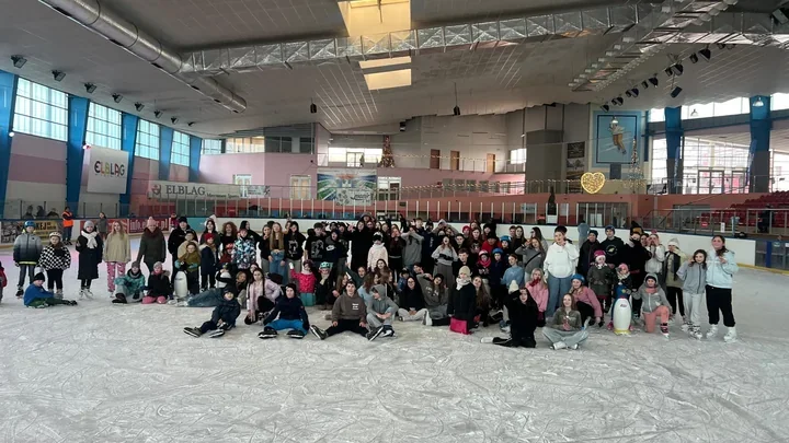 Sportowe starcia i muzyczna ślizgawka - tak zakończą się ferie z MOSiR-em