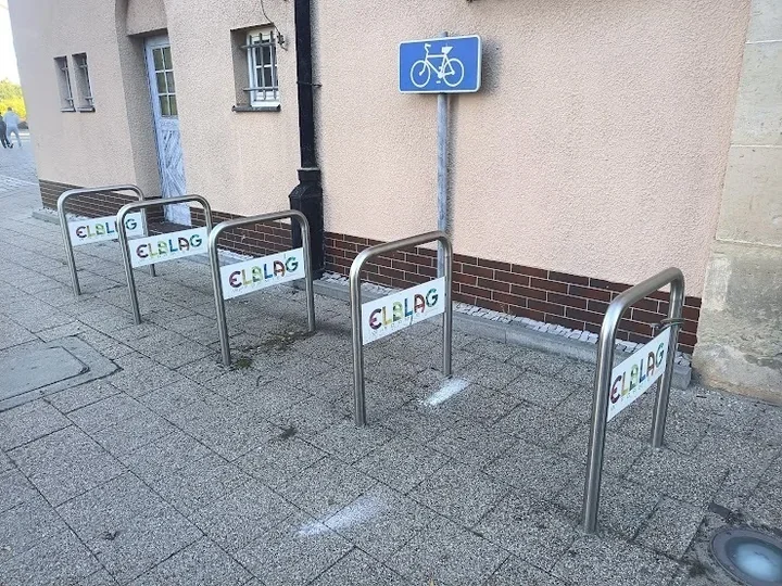 Elbląg decyduje gdzie staną nowe stojaki i podpórki rowerowe