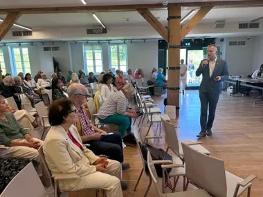 Elbląski rzecznik ostrzega przed pułapkami na seniorów. Rusza ogólnopolska akcja edukacyjna