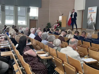 Oszustwa, internet i majątek. Elbląski rzecznik mówił o bezpieczeństwie seniorów