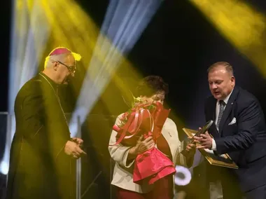 Zofia Bagińska z nagrodą TUUS. Od 38 lat kieruje domem dla dzieci