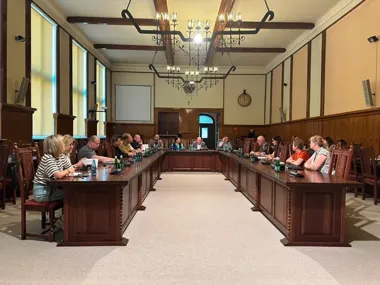 Upały nad Elblągiem. MZZK przypomina, jak bezpiecznie przetrwać skwar