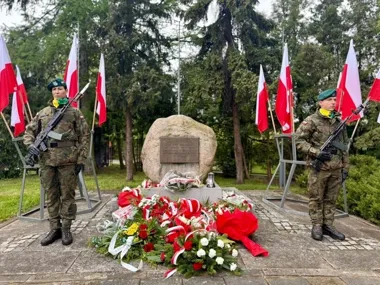 W Elblągu oddadzą hołd ofiarom Stutthofu przy pomniku na Lotniczej