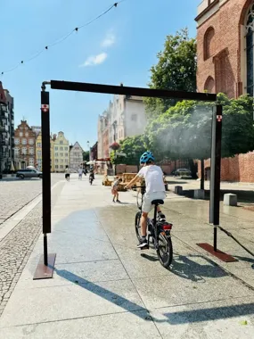 Kurtyny wodne ruszają w Elblągu. Cztery punkty mają przynieść ulgę