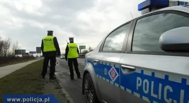 328 kierowców przebadanych, jeden na podwójnym gazie - policyjne konto weekendu w Elblągu