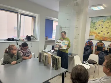 Wilki, nietoperze i minerały. Twórcze spotkanie w bibliotece w Elblągu