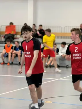 Internaty z regionu stanęły do futsalowej walki w Pasłęku