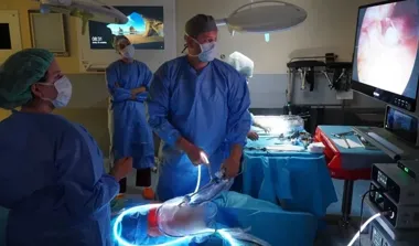 Bolesne miesiączki nie muszą być normą. Pomaga leczenie endometriozy
